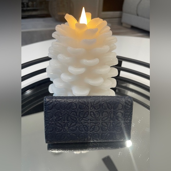 Vintage Loewe Key Wallet - Picture 3 of 15